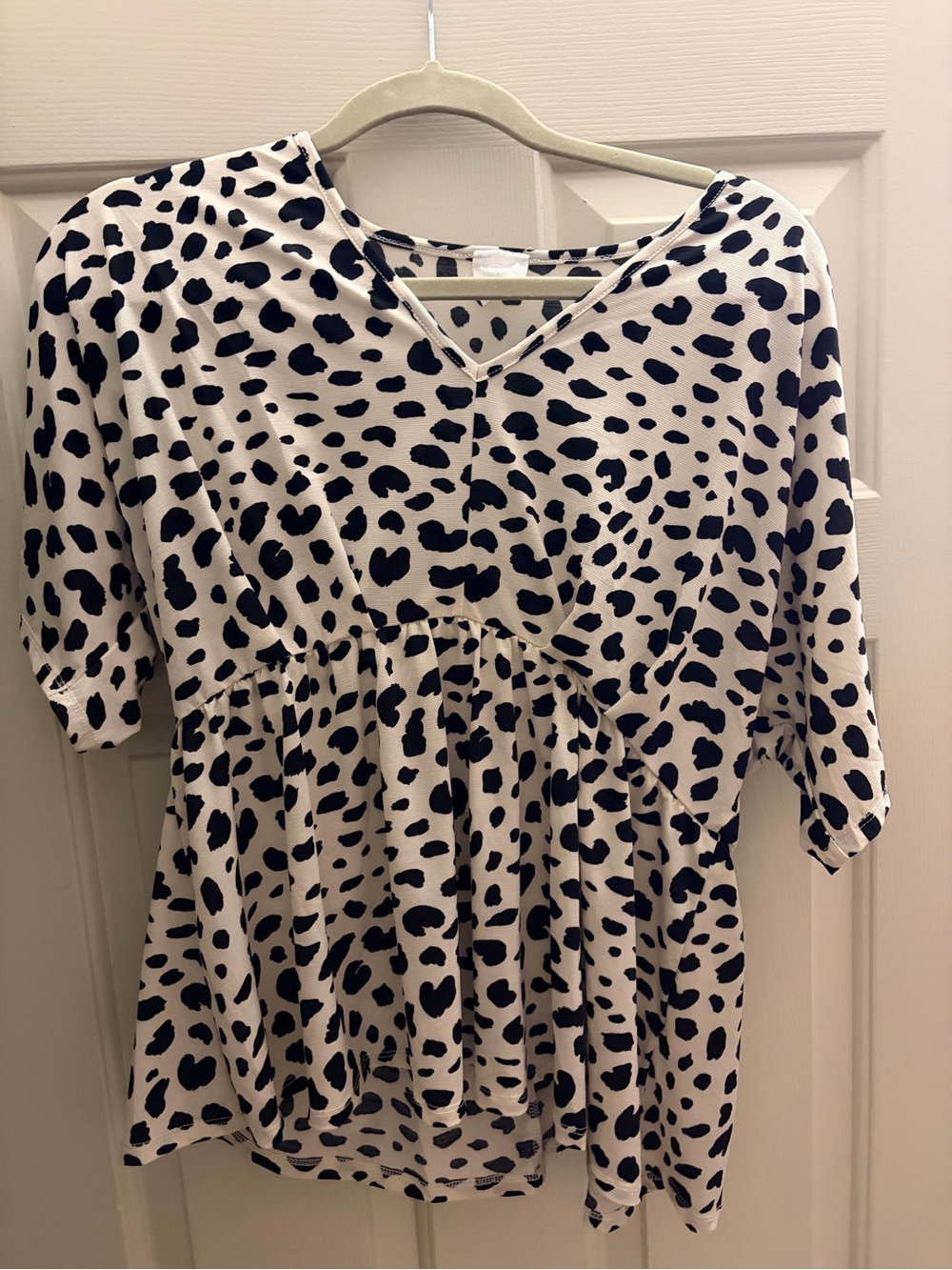 NWOT V-Neck Peplum blouse